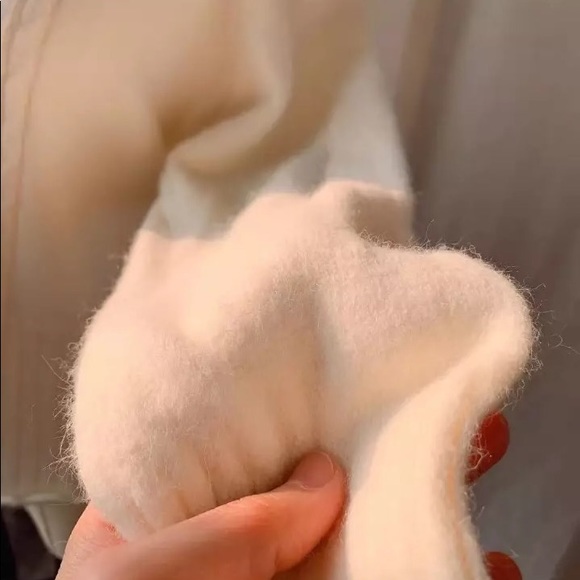 Embroidered Knit Cardigan - Picture 14 of 15